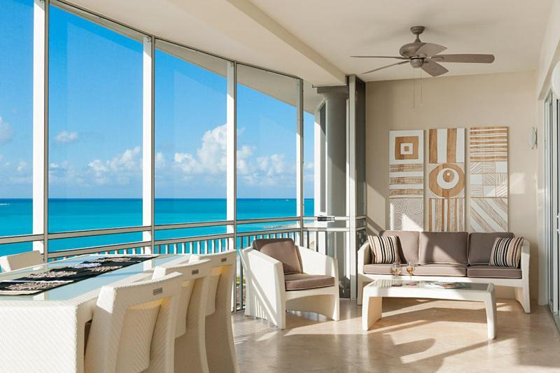 The Venetian On Grace Bay Exterior foto