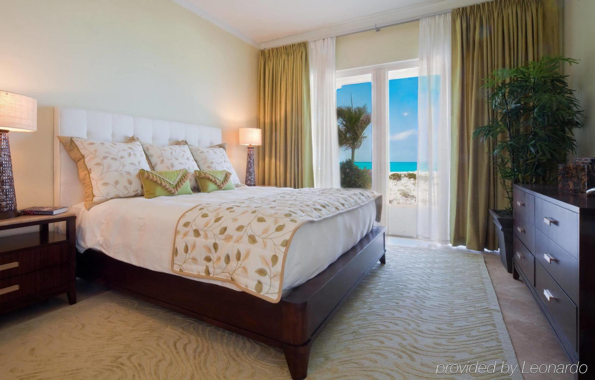 The Venetian On Grace Bay Exterior foto